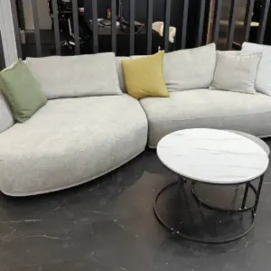 Galaxy Credit Interior 6